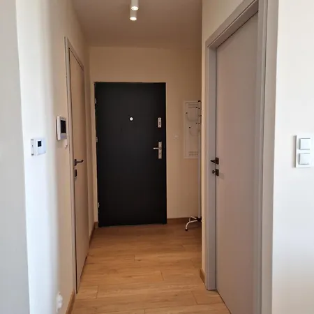 Potockiego Private Parking Self Check-in *