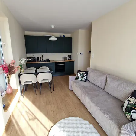 Potockiego Private Parking Self Check-in * Rzeszów