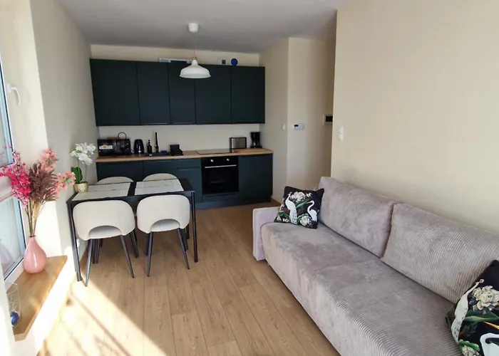 Potockiego Private Parking Self Check-in * Rzeszów