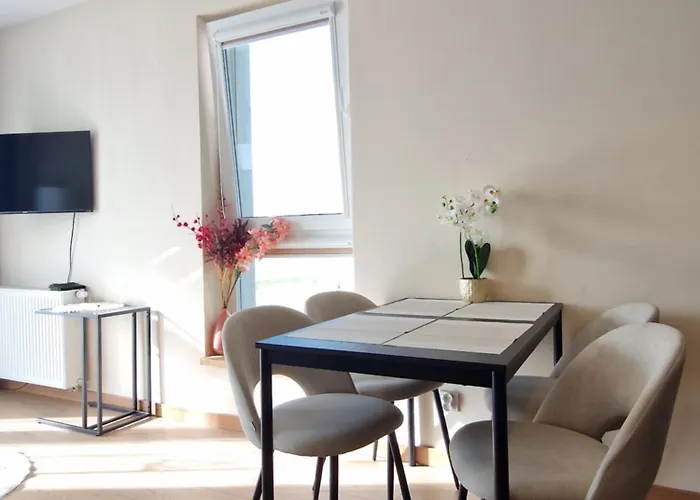 Potockiego Private Parking Self Check-in * Rzeszów